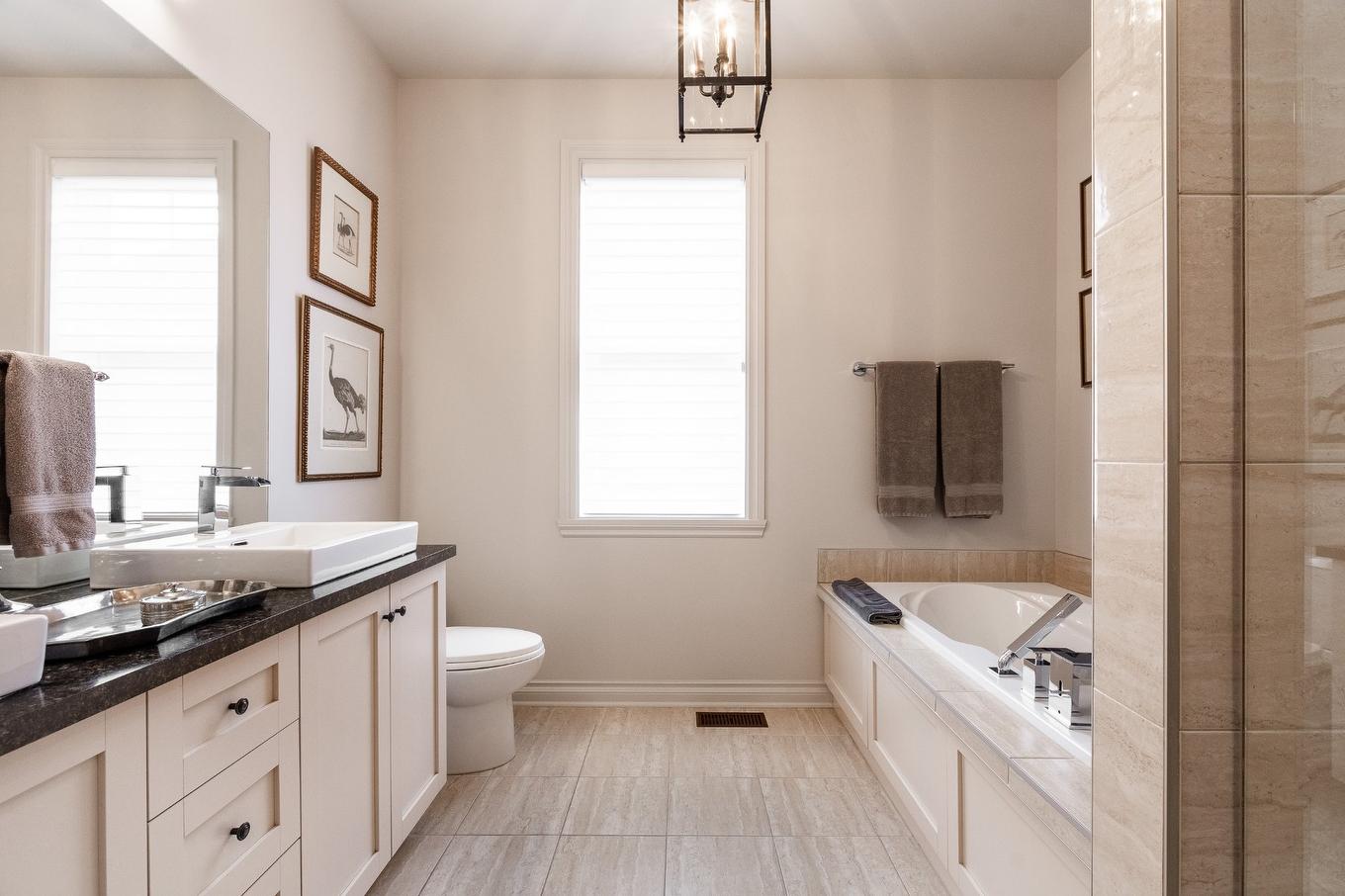 Bathroom - 4041 Rue Des Bolets, Saint-Bruno-De-Montarville, QC - Indoor Photo Showing Bathroom