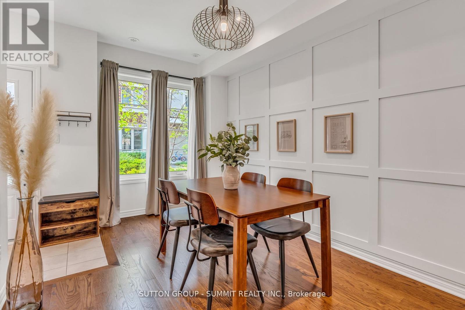 53 - 636 Evans Avenue S, Toronto, ON - Indoor Photo Showing Dining Room