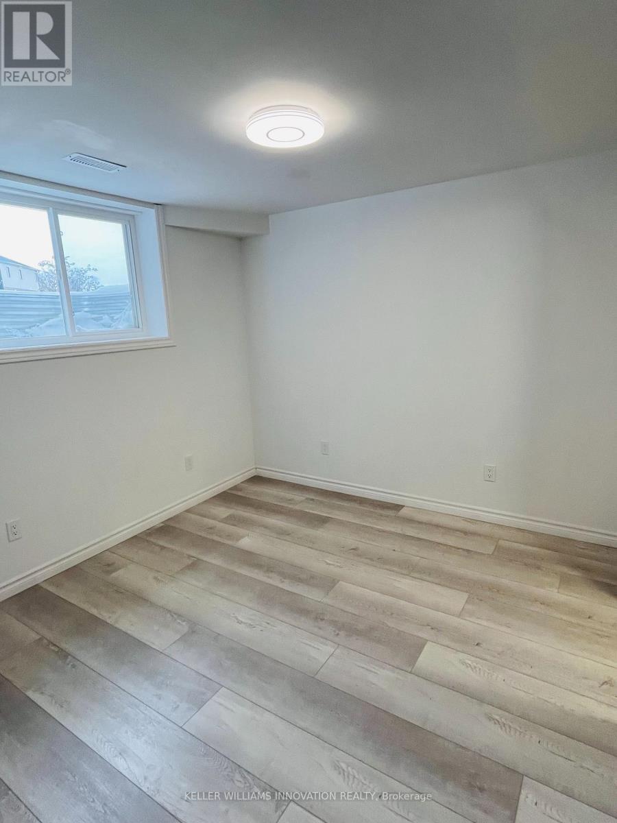 292 Freure Drive, Cambridge, ON - Indoor Photo Showing Other Room