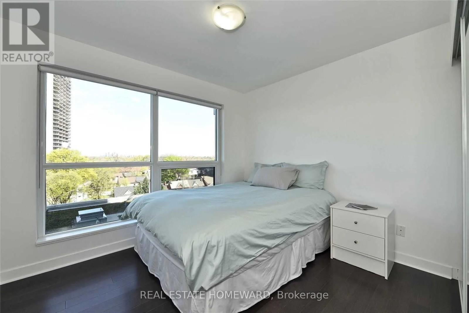 602 - 58 Orchard View Boulevard, Toronto, ON - Indoor Photo Showing Bedroom