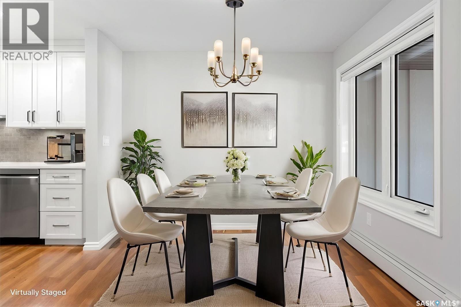 102 318 108Th Street, Saskatoon, SK - Indoor Photo Showing Dining Room