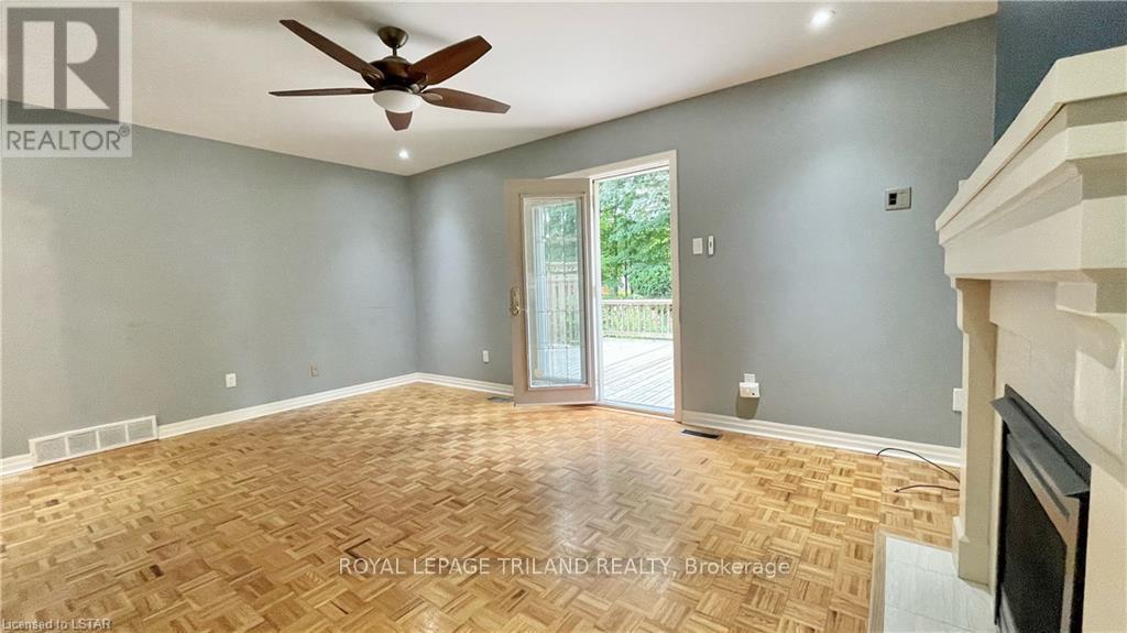 Main Level & Second Floor - 867 Viscount Road S, London South (South N), ON