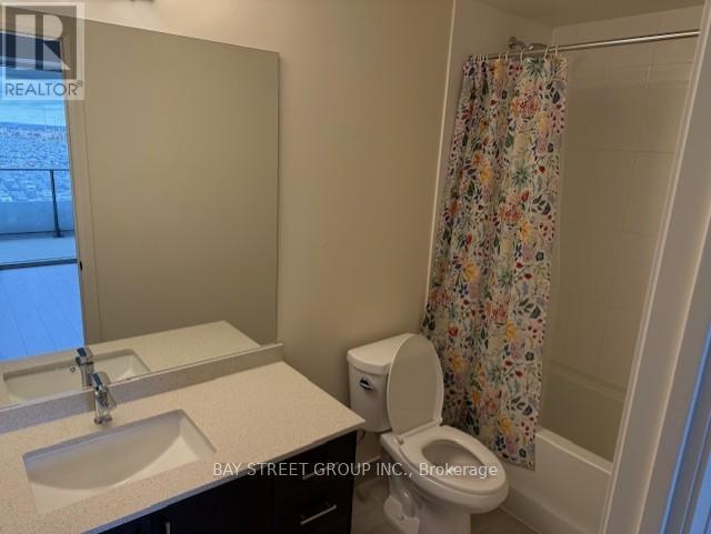 417 - 8960 Jane Street, Vaughan, ON - Indoor Photo Showing Bathroom