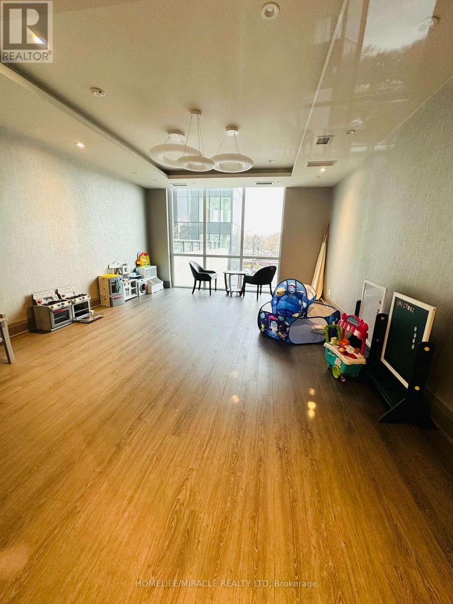 707 - 15 Lynch Street, Brampton, ON - Indoor Photo Showing Other Room