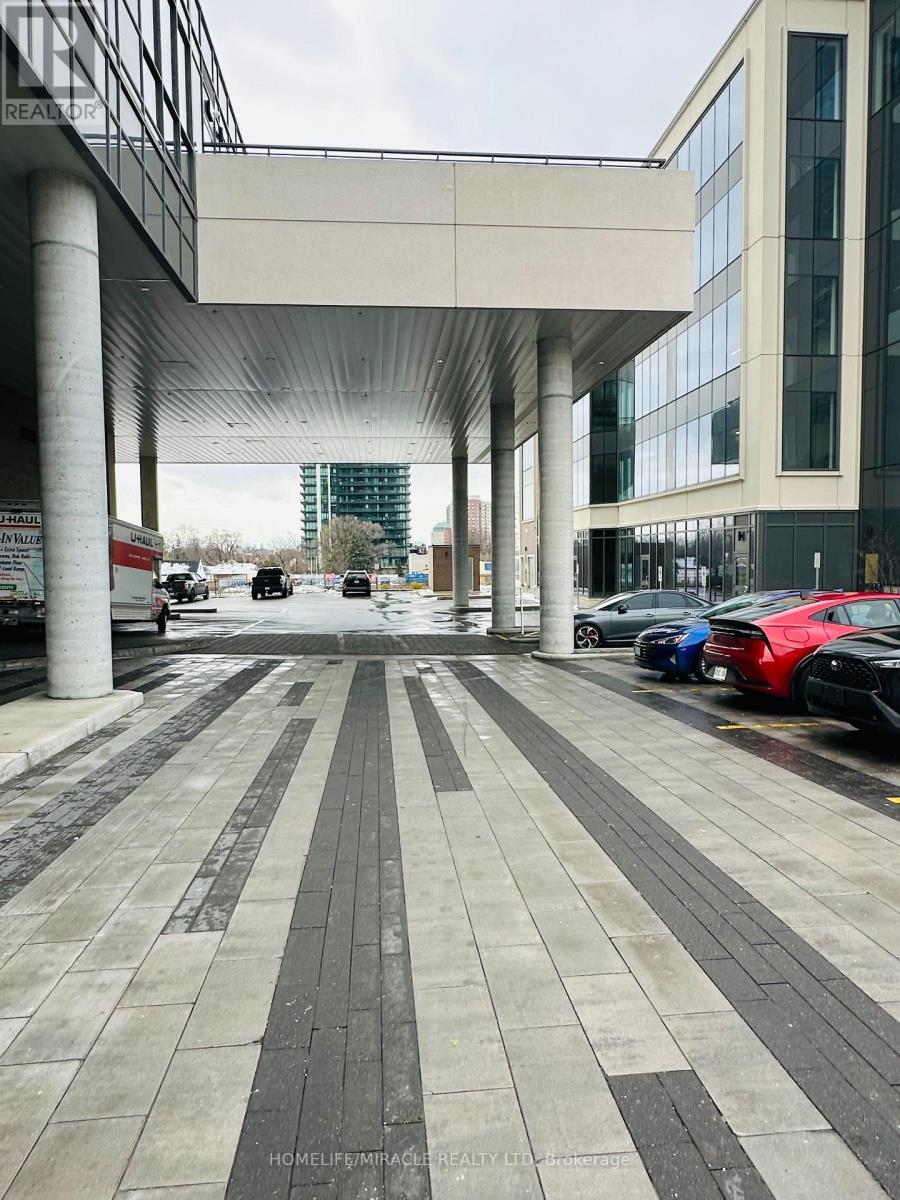 707 - 15 Lynch Street, Brampton, ON - Outdoor