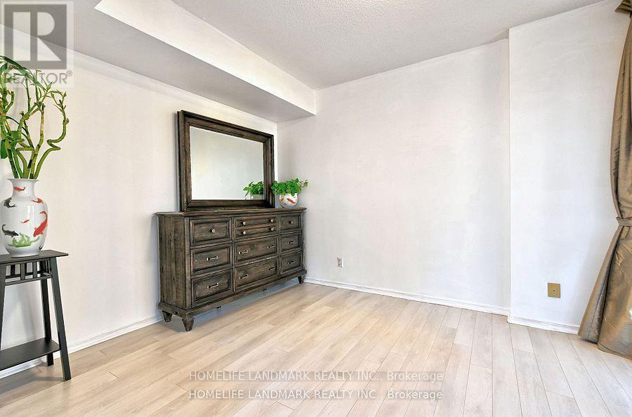 1206 - 2230 Lakeshore Boulevard W, Toronto, ON - Indoor Photo Showing Other Room