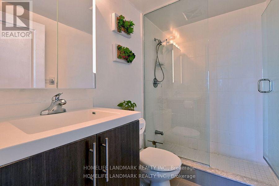 1206 - 2230 Lakeshore Boulevard W, Toronto, ON - Indoor Photo Showing Bathroom