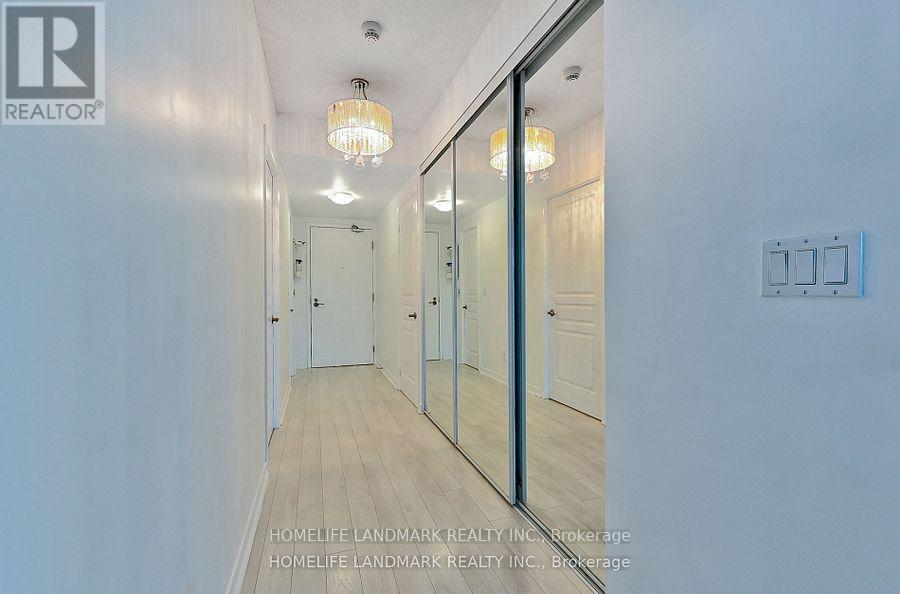 1206 - 2230 Lakeshore Boulevard W, Toronto, ON - Indoor Photo Showing Other Room