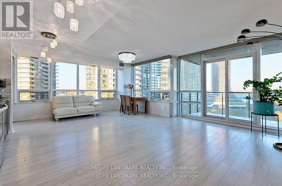1206 - 2230 Lakeshore Boulevard W, Toronto, ON - Indoor Photo Showing Living Room