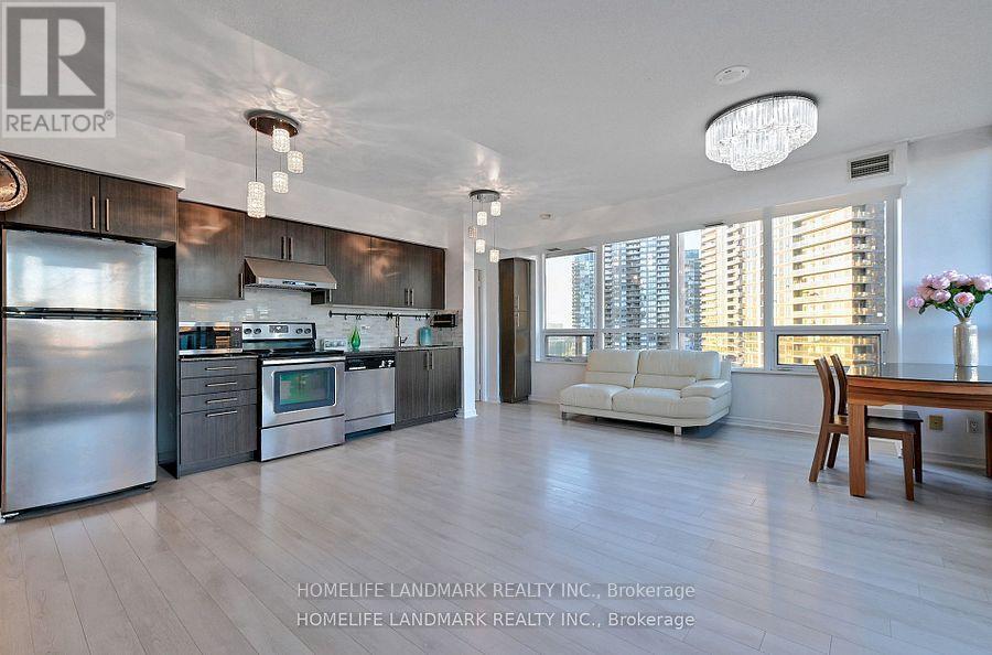 1206 - 2230 Lakeshore Boulevard W, Toronto, ON - Indoor Photo Showing Kitchen