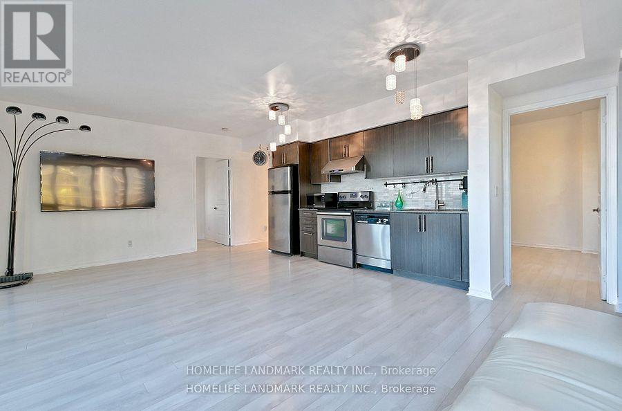 1206 - 2230 Lakeshore Boulevard W, Toronto, ON - Indoor Photo Showing Kitchen