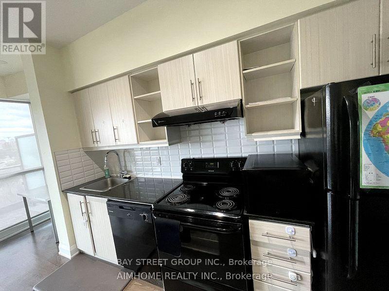 518 - 160 Vanderhoof Avenue, Toronto, ON - Indoor Photo Showing Kitchen