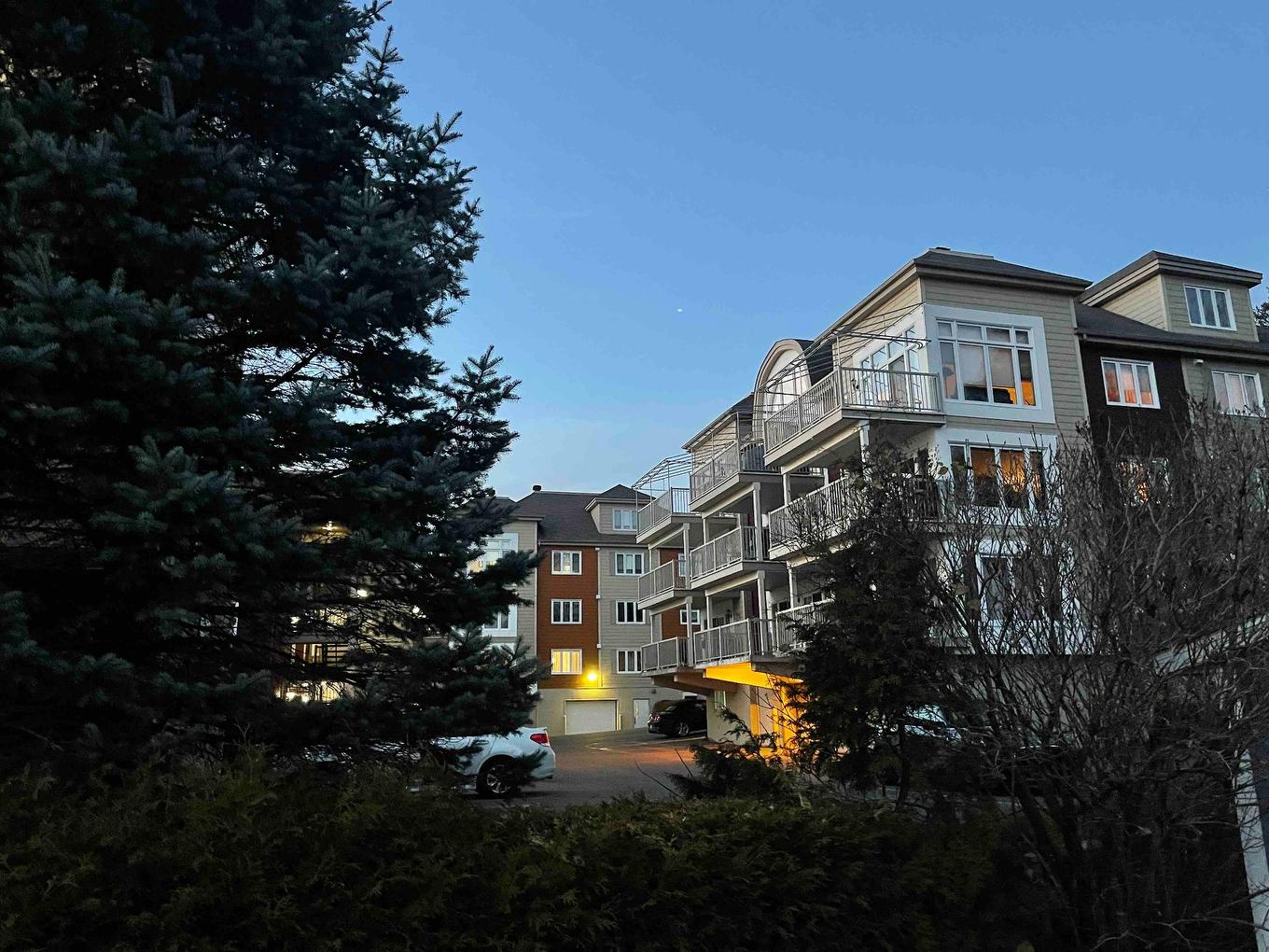 Exterior - 5-36 Ch. Du Tour-Du-Lac, Sainte-Agathe-Des-Monts, QC - Outdoor