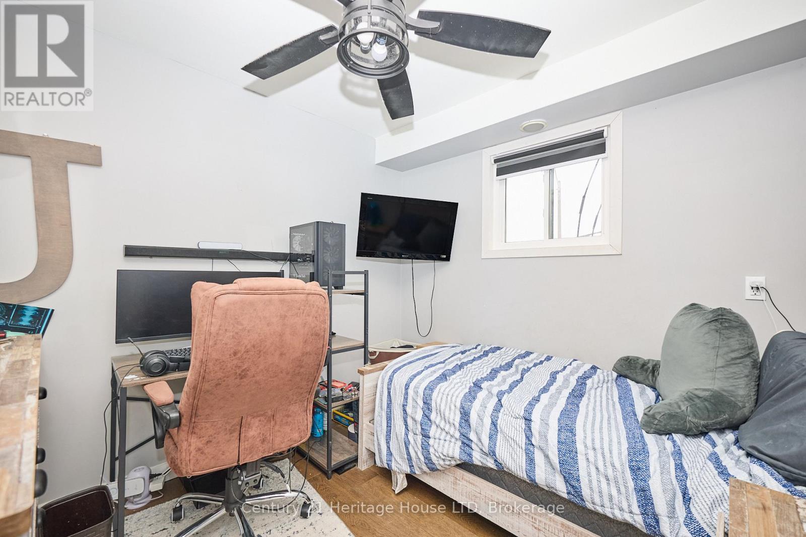 Bedroom 5 - 70 Taymall Street, Hamilton (Templemead), ON - Indoor