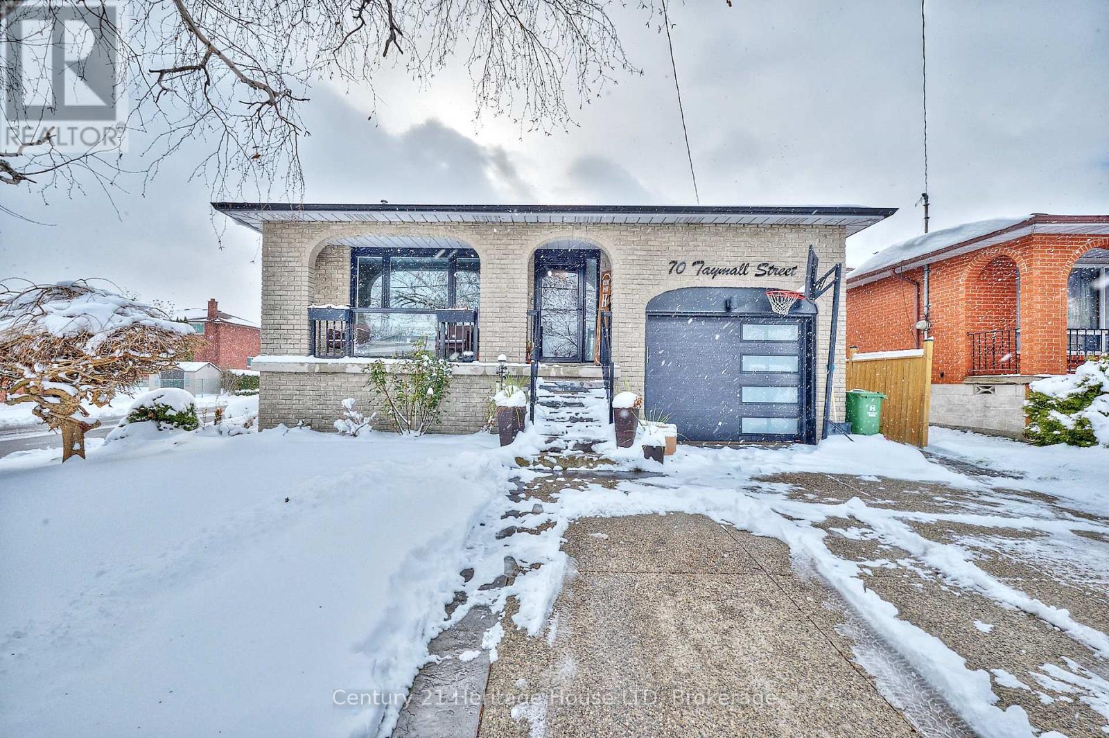 Welcome to 70 Taymall Street - 70 Taymall Street, Hamilton (Templemead), ON - Outdoor