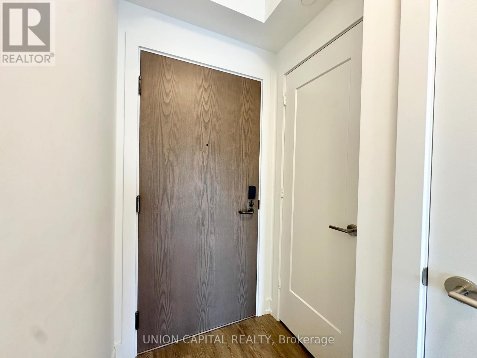 4102 - 30 Inn On The Park Drive, Toronto, ON - Indoor Photo Showing Other Room