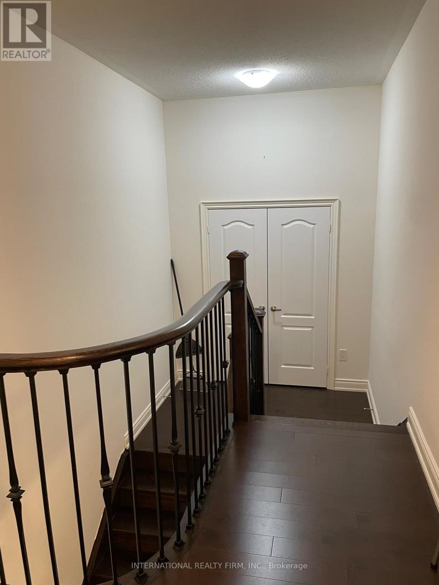 221 Etheridge Avenue N, Milton, ON - Indoor Photo Showing Other Room