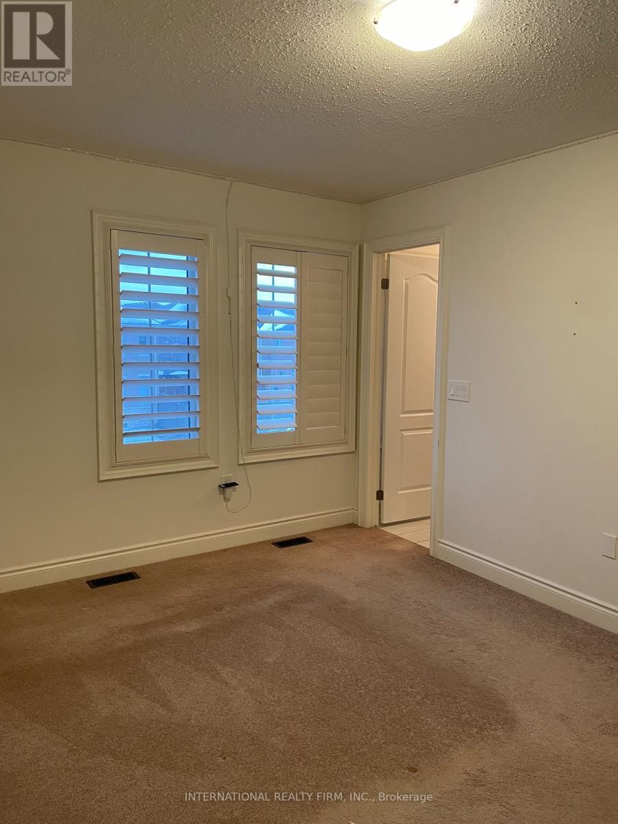 221 Etheridge Avenue N, Milton, ON - Indoor Photo Showing Other Room