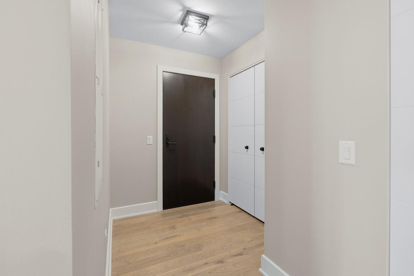 Hall d'entrée/Vestibule - 1202-2835 Av. Du Cosmodôme, Laval (Chomedey), QC - Indoor Photo Showing Other Room