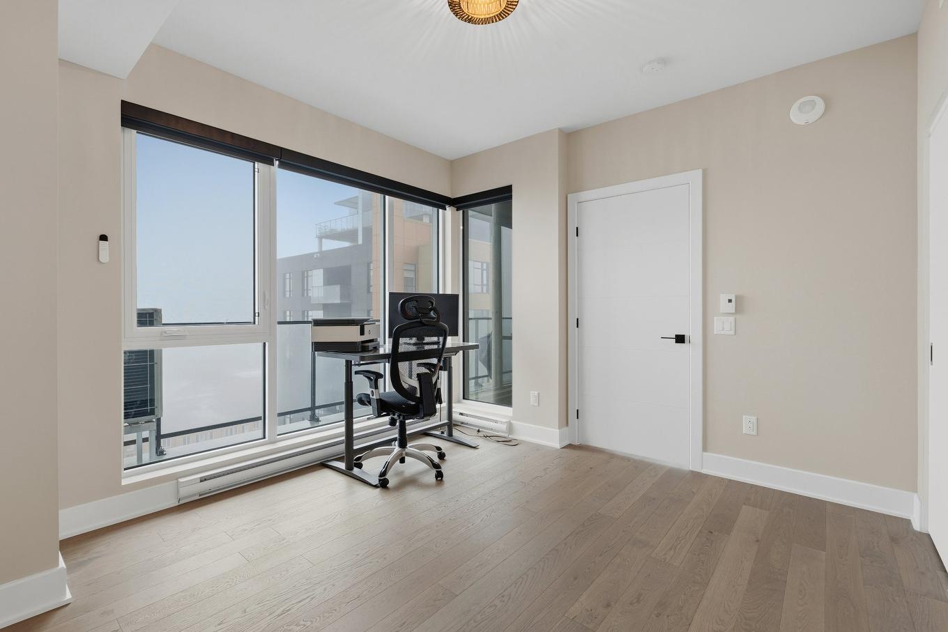 Chambre à coucher - 1202-2835 Av. Du Cosmodôme, Laval (Chomedey), QC - Indoor Photo Showing Other Room