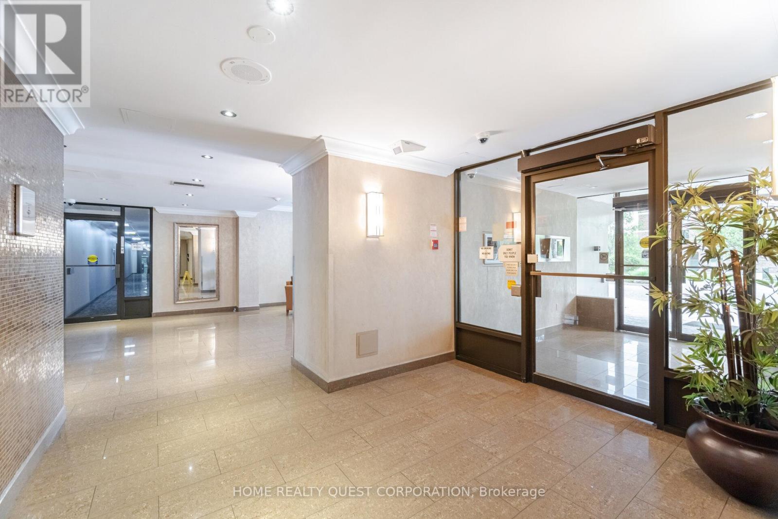 510 - 3170 Kirwin Avenue, Mississauga, ON - Indoor Photo Showing Other Room