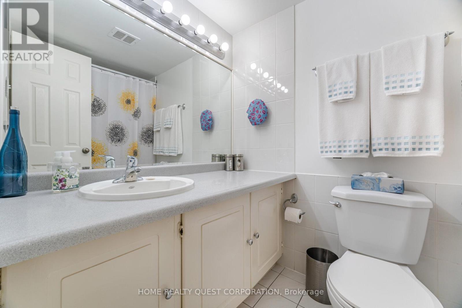 510 - 3170 Kirwin Avenue, Mississauga, ON - Indoor Photo Showing Bathroom