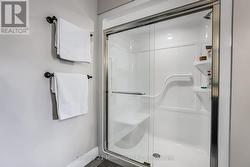 5' shower -