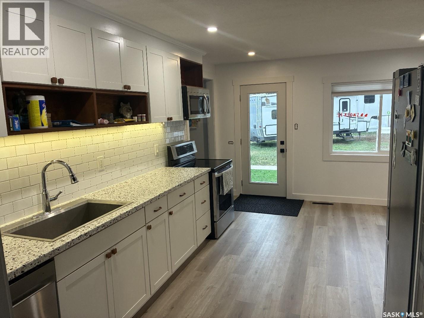 314 Main Street E, Langham, SK - Indoor Photo Showing Kitchen
