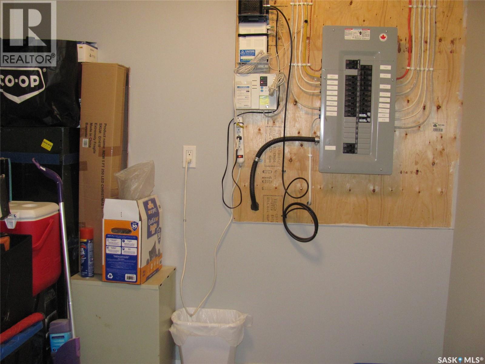 314 Main Street E, Langham, SK - Indoor