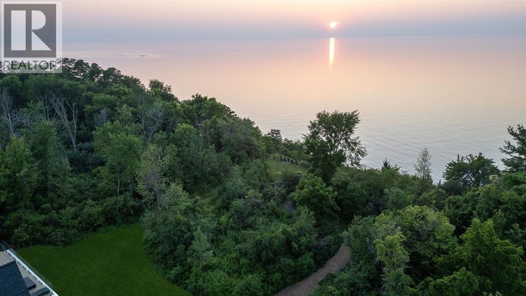 7089 Blue Coast Heights, Plympton-Wyoming, ON