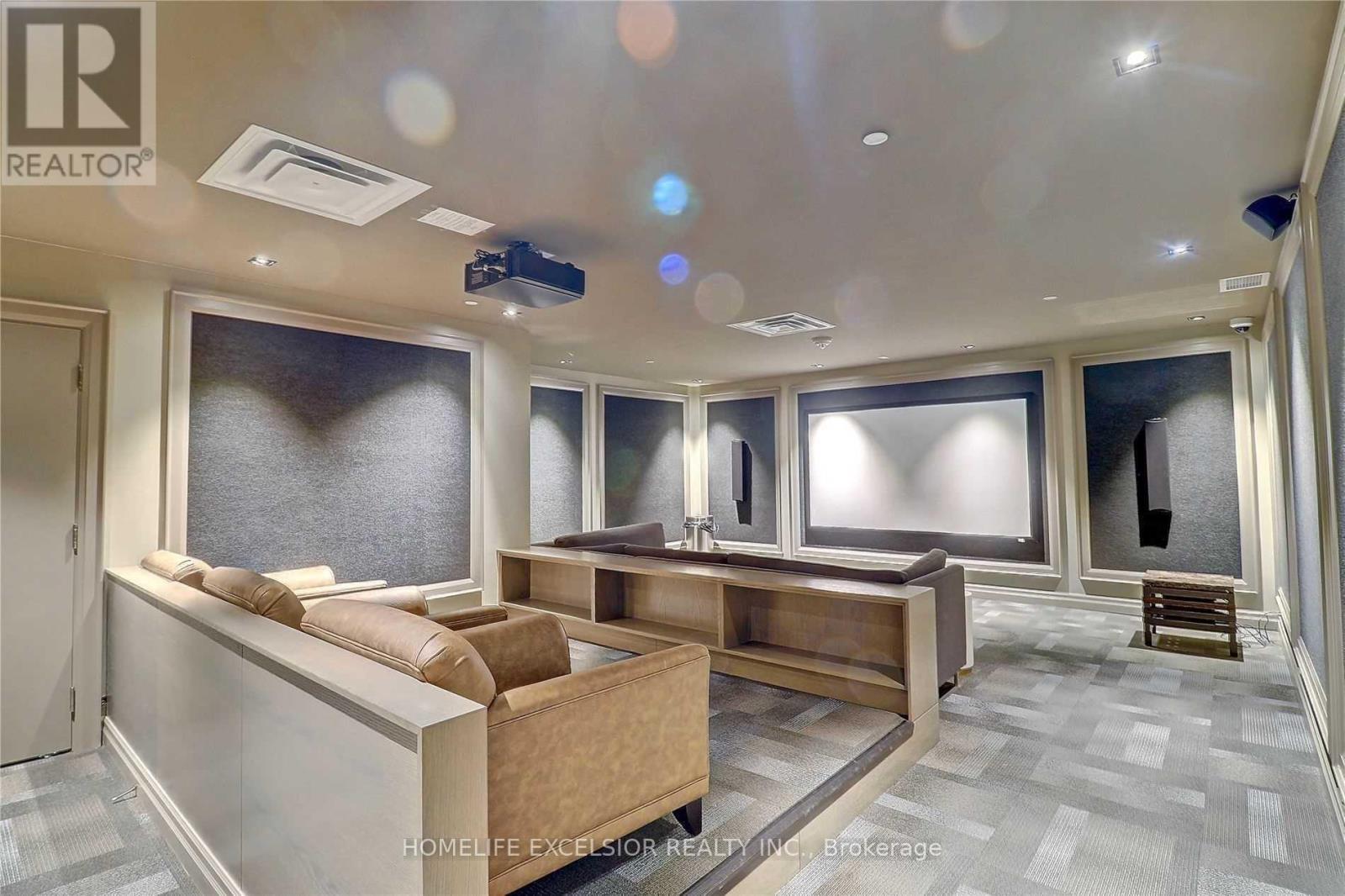 1306 - 501 St. Clair Avenue W, Toronto, ON - Indoor Photo Showing Other Room