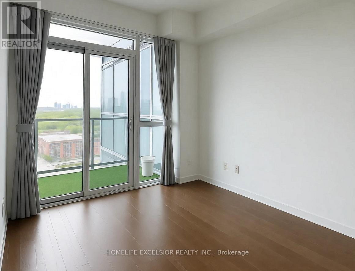 1306 - 501 St. Clair Avenue W, Toronto, ON - Indoor Photo Showing Other Room