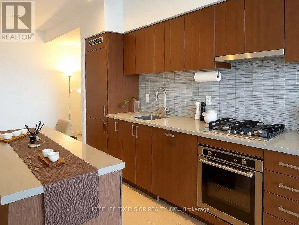 1306 - 501 St. Clair Avenue W, Toronto, ON - Indoor Photo Showing Kitchen With Upgraded Kitchen