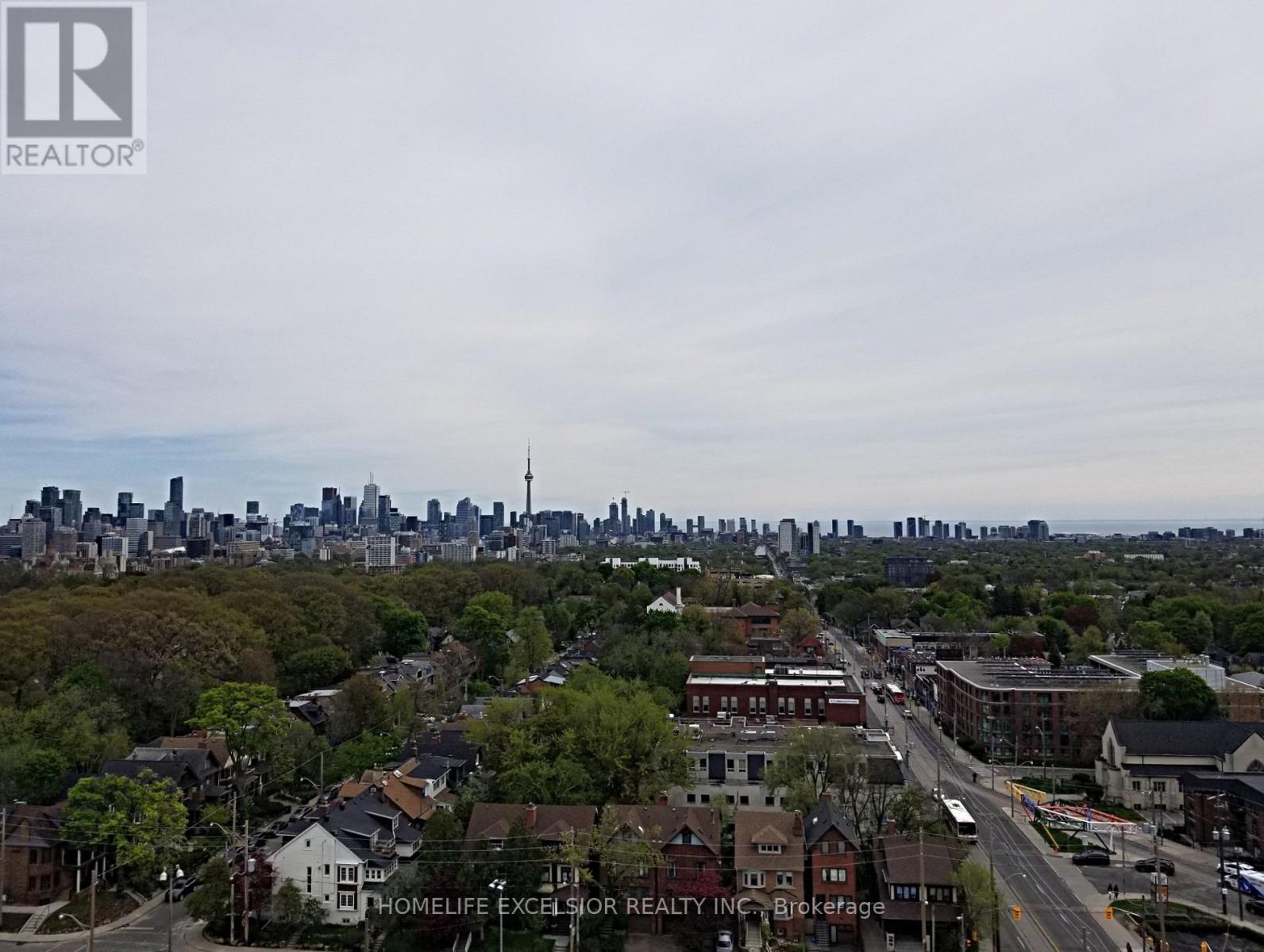 1306 - 501 St. Clair Avenue W, Toronto, ON - Outdoor With View
