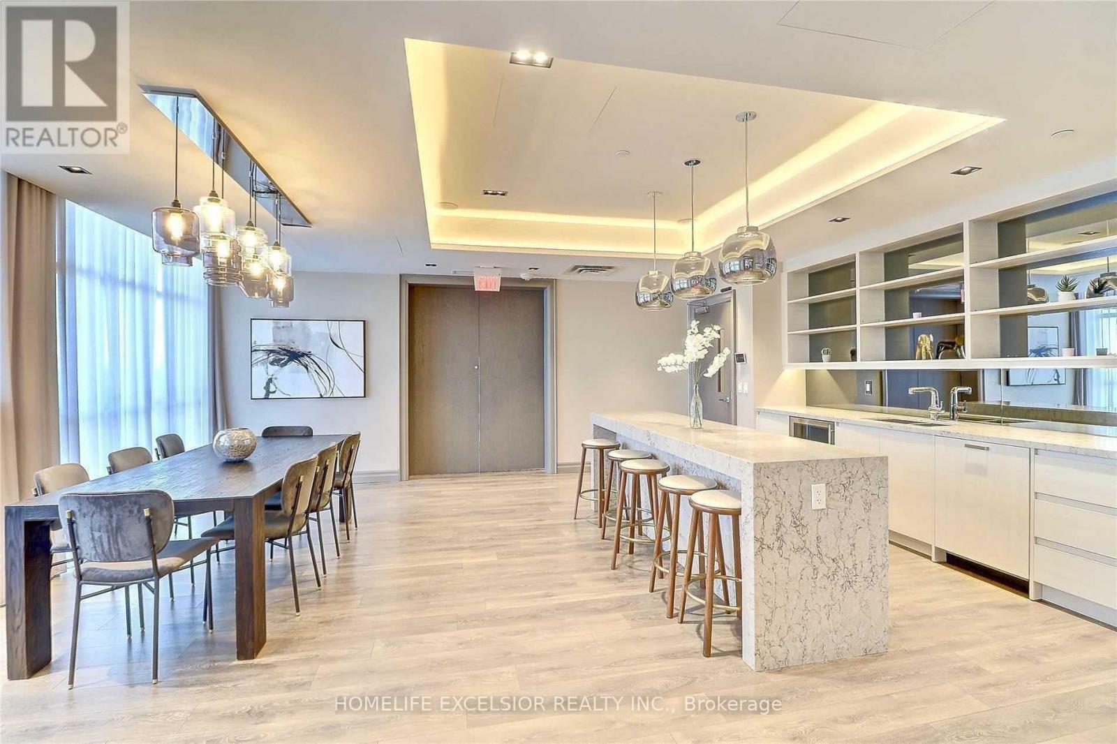 1306 - 501 St. Clair Avenue W, Toronto, ON - Indoor Photo Showing Other Room