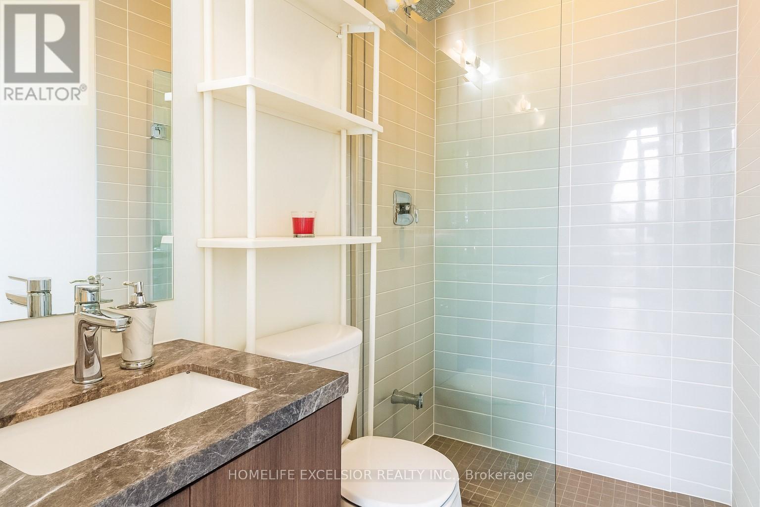 1306 - 501 St. Clair Avenue W, Toronto, ON - Indoor Photo Showing Bathroom