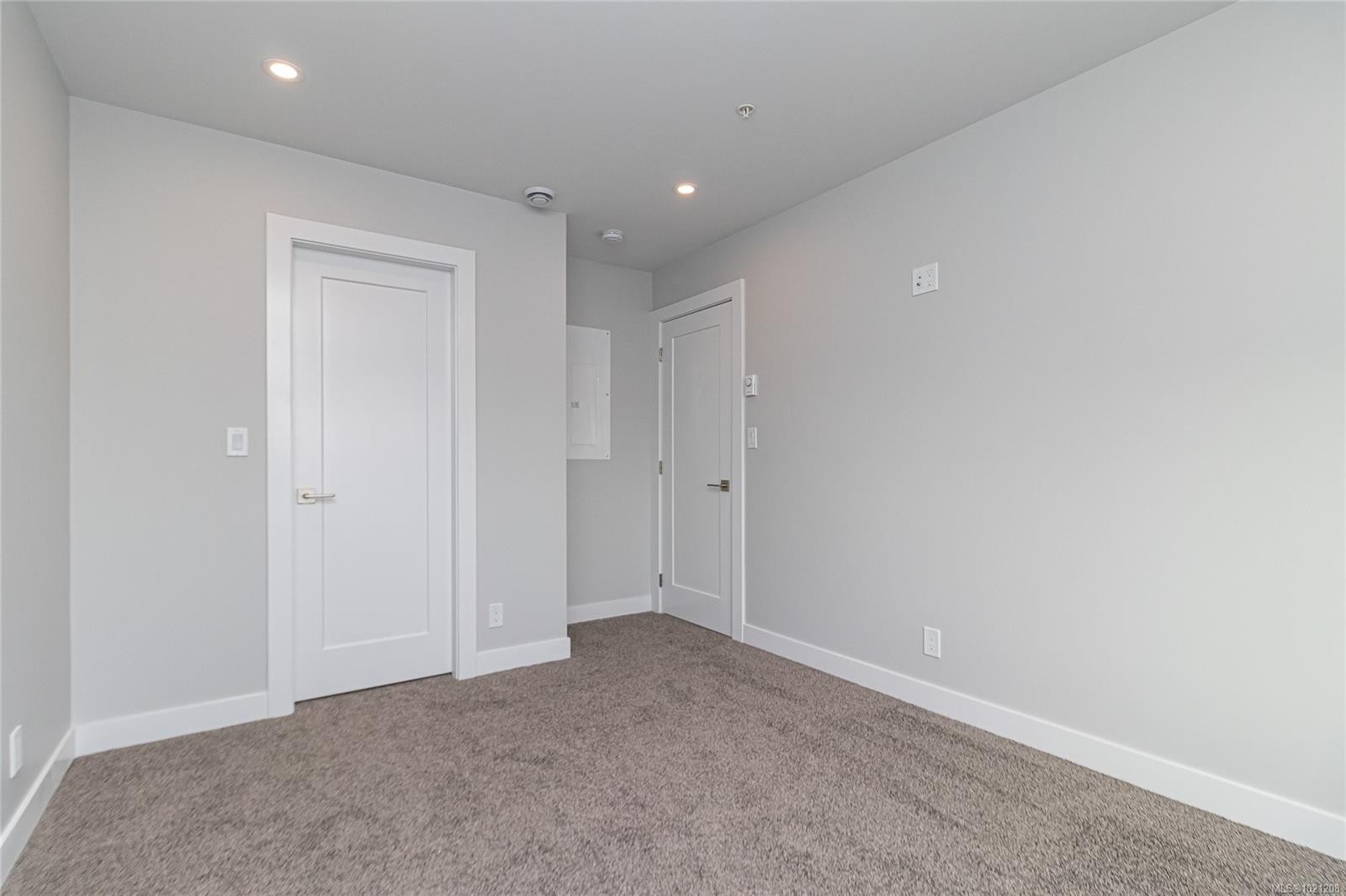 304-918 Jenkins Ave, Langford, BC - Indoor Photo Showing Other Room