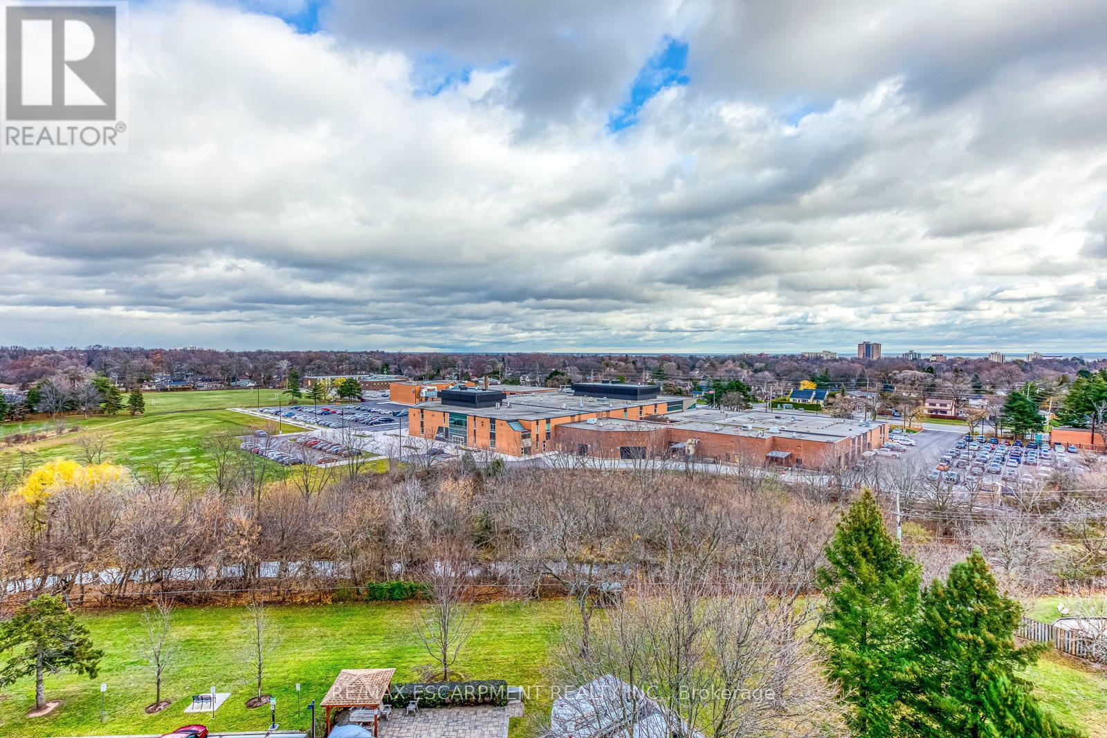 902 - 5080 Pinedale Avenue, Burlington, ON - Outdoor With View