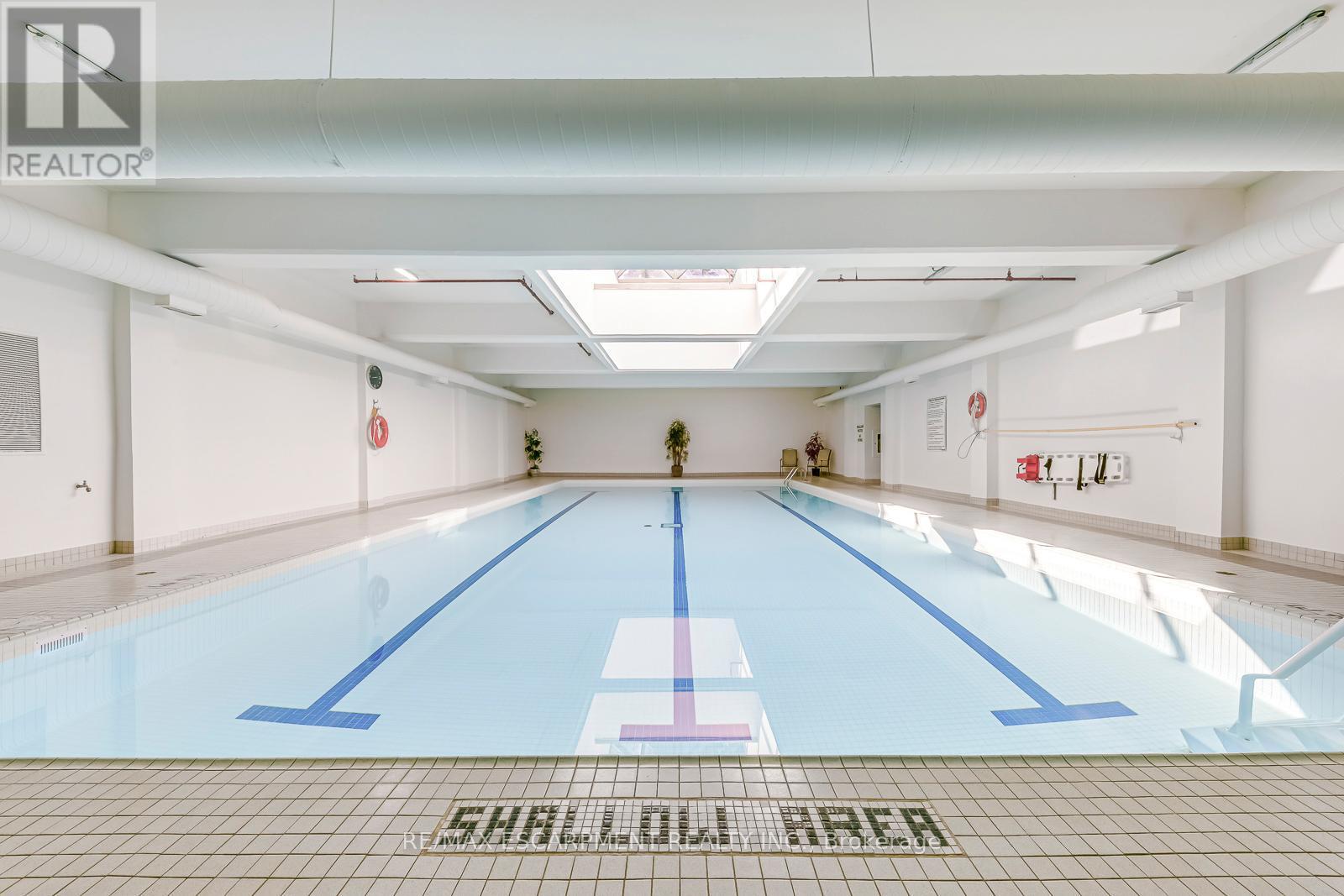 902 - 5080 Pinedale Avenue, Burlington, ON - Indoor Photo Showing Other Room