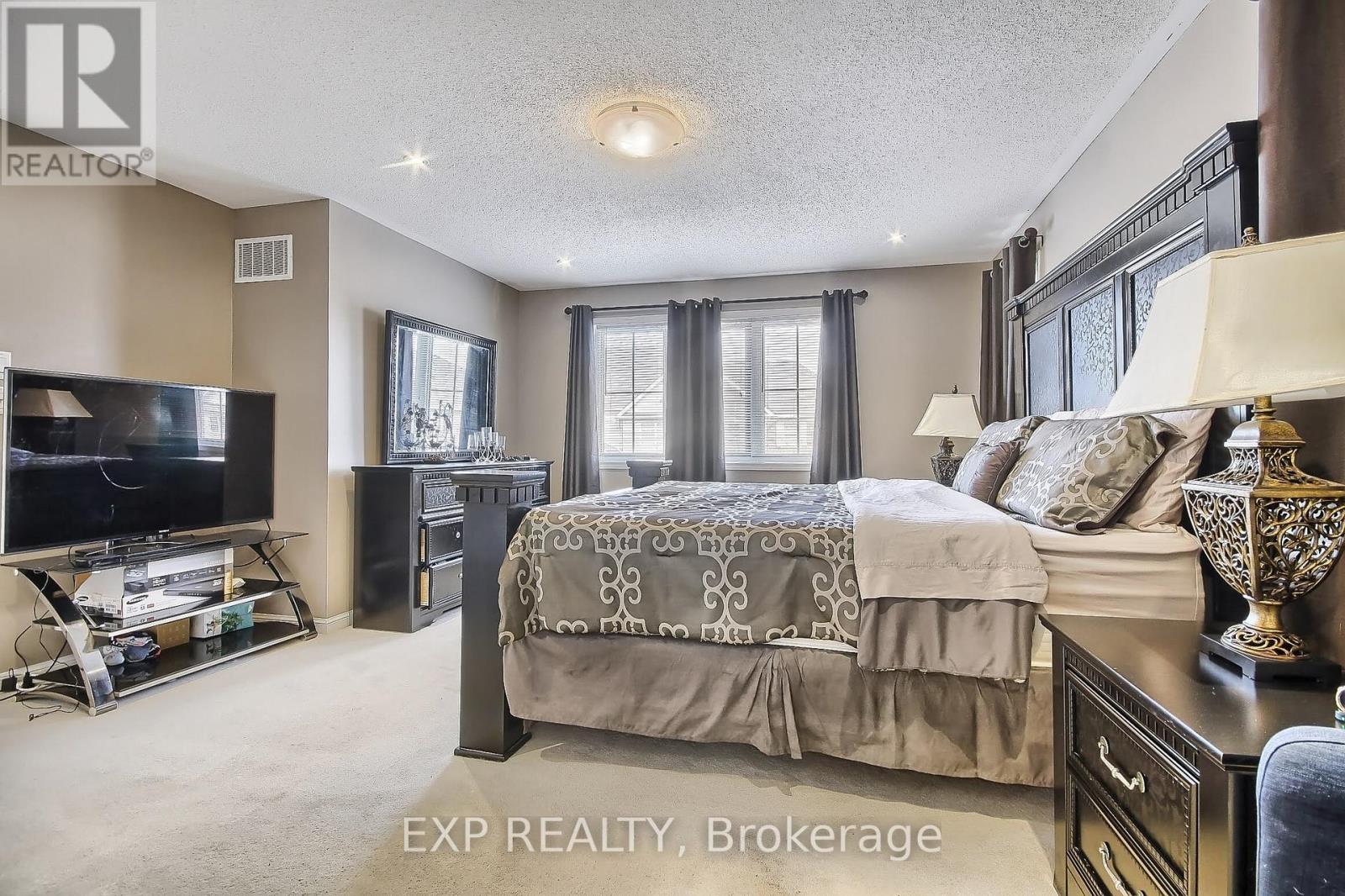 864 Etherington Way, Milton, ON - Indoor Photo Showing Bedroom