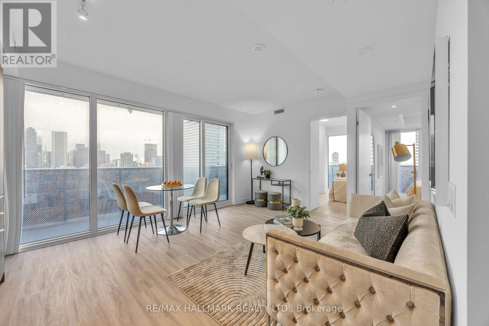 1905 - 55 Cooper Street, Toronto, ON - Indoor