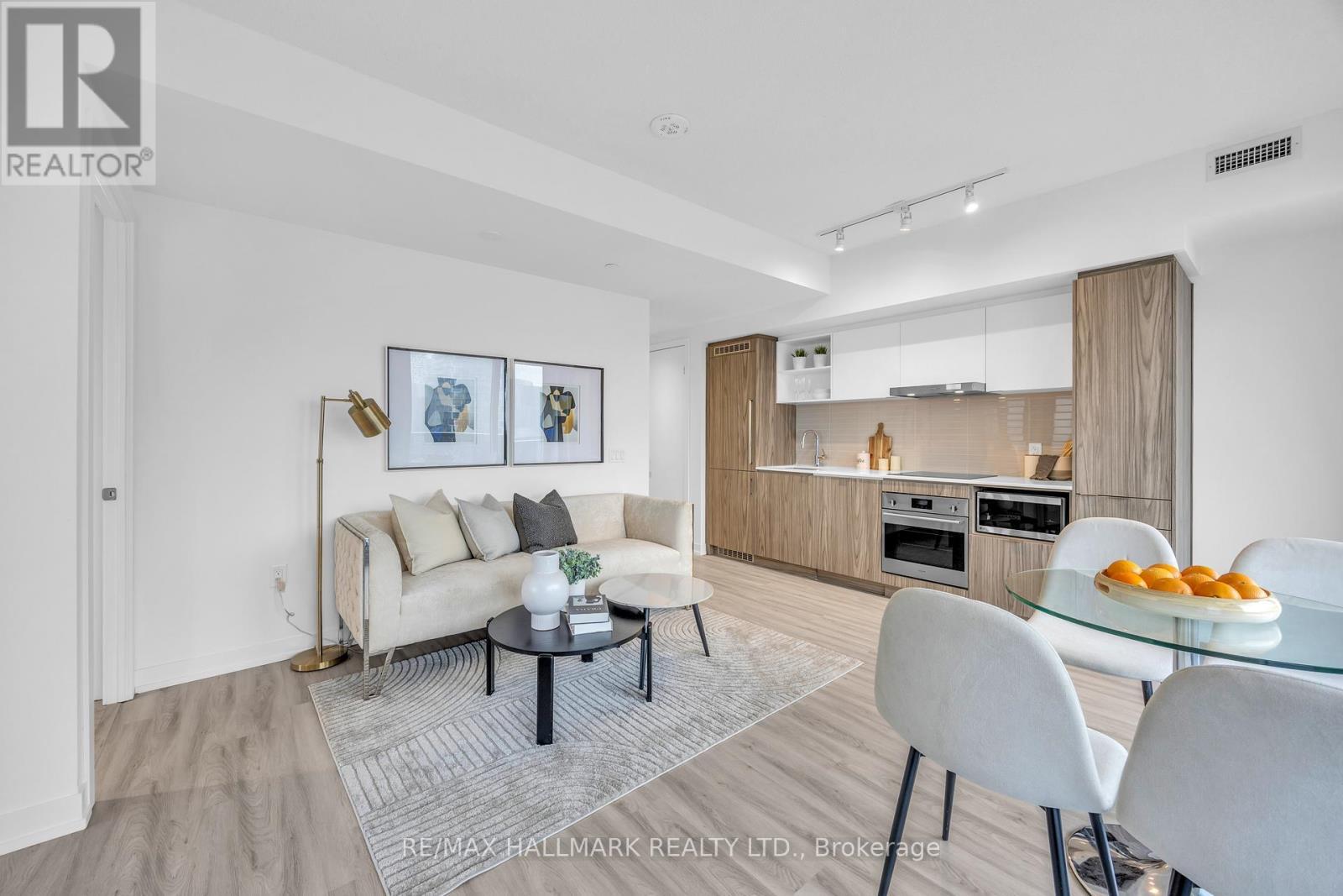 1905 - 55 Cooper Street, Toronto, ON - Indoor