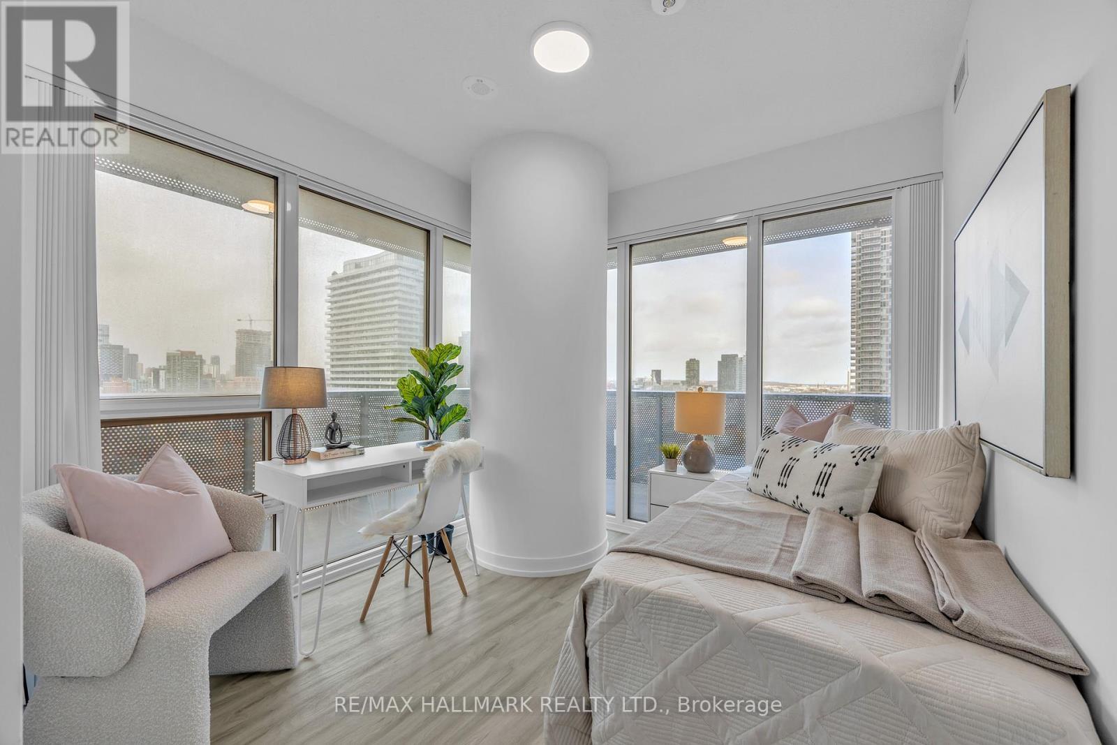 1905 - 55 Cooper Street, Toronto, ON - Indoor