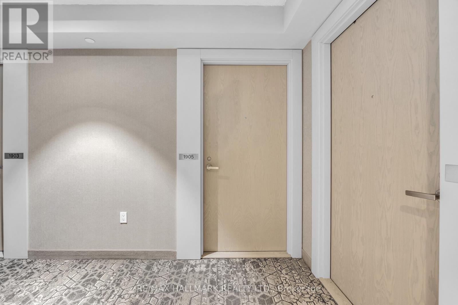 1905 - 55 Cooper Street, Toronto, ON - Indoor Photo Showing Other Room