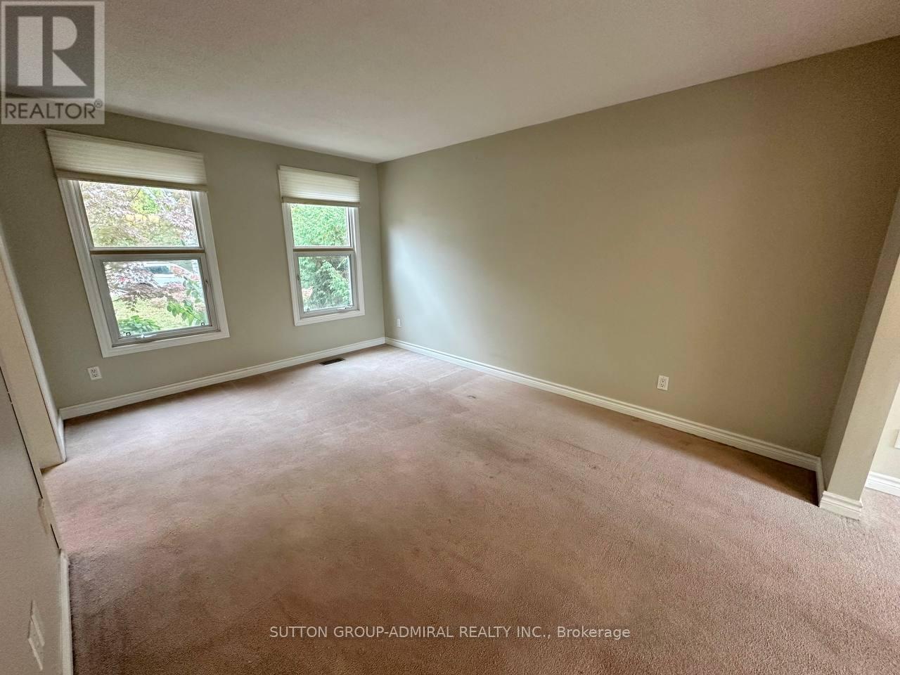 102 Hazelwood Drive, Newmarket, ON - Indoor Photo Showing Other Room