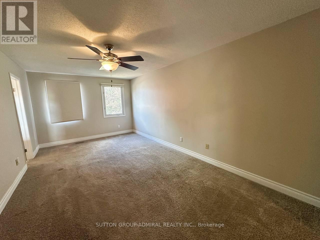 102 Hazelwood Drive, Newmarket, ON - Indoor Photo Showing Other Room