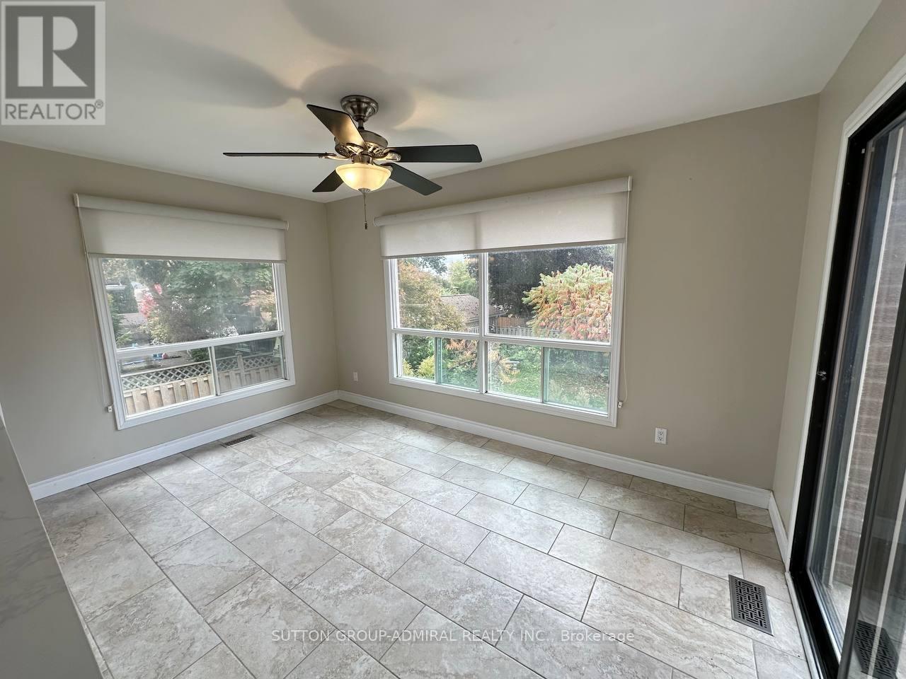 102 Hazelwood Drive, Newmarket, ON - Indoor Photo Showing Other Room