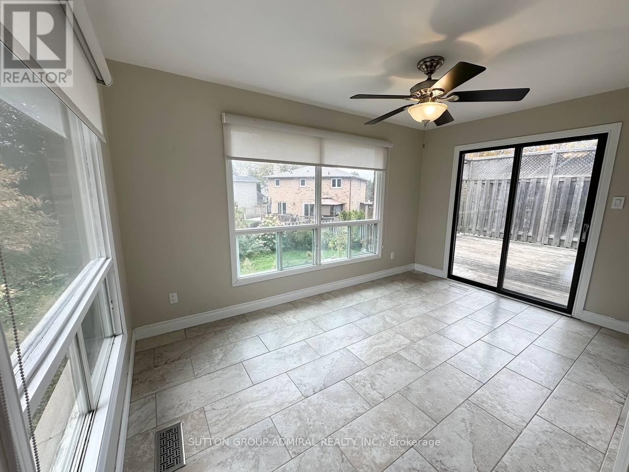 102 Hazelwood Drive, Newmarket, ON - Indoor Photo Showing Other Room