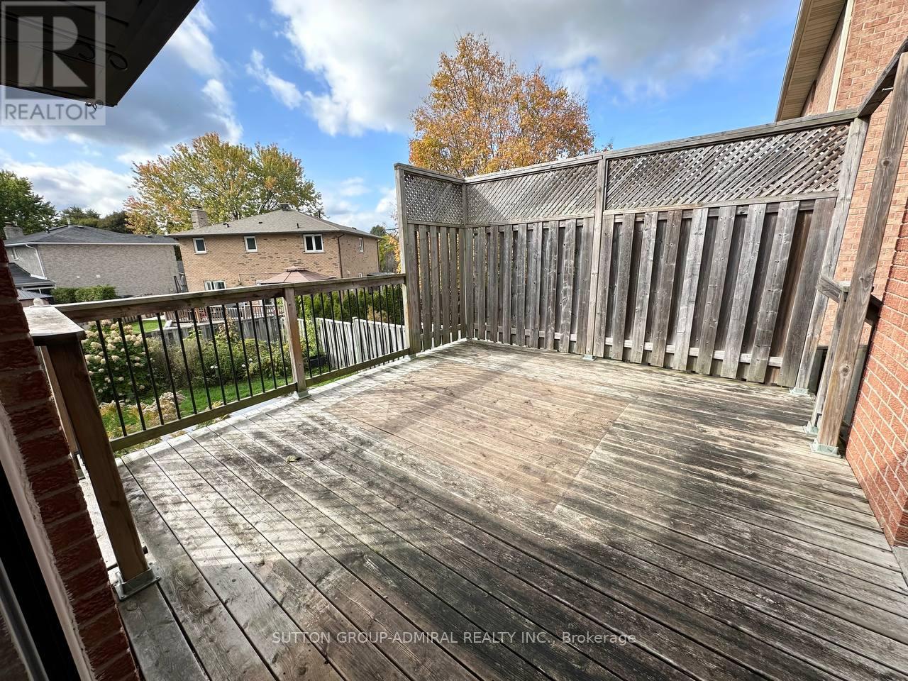 102 Hazelwood Drive, Newmarket, ON - Outdoor With Deck Patio Veranda With Exterior