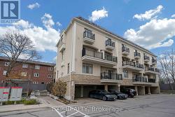 18 - 3077 CAWTHRA ROAD Mississauga, ON L5A 2X4